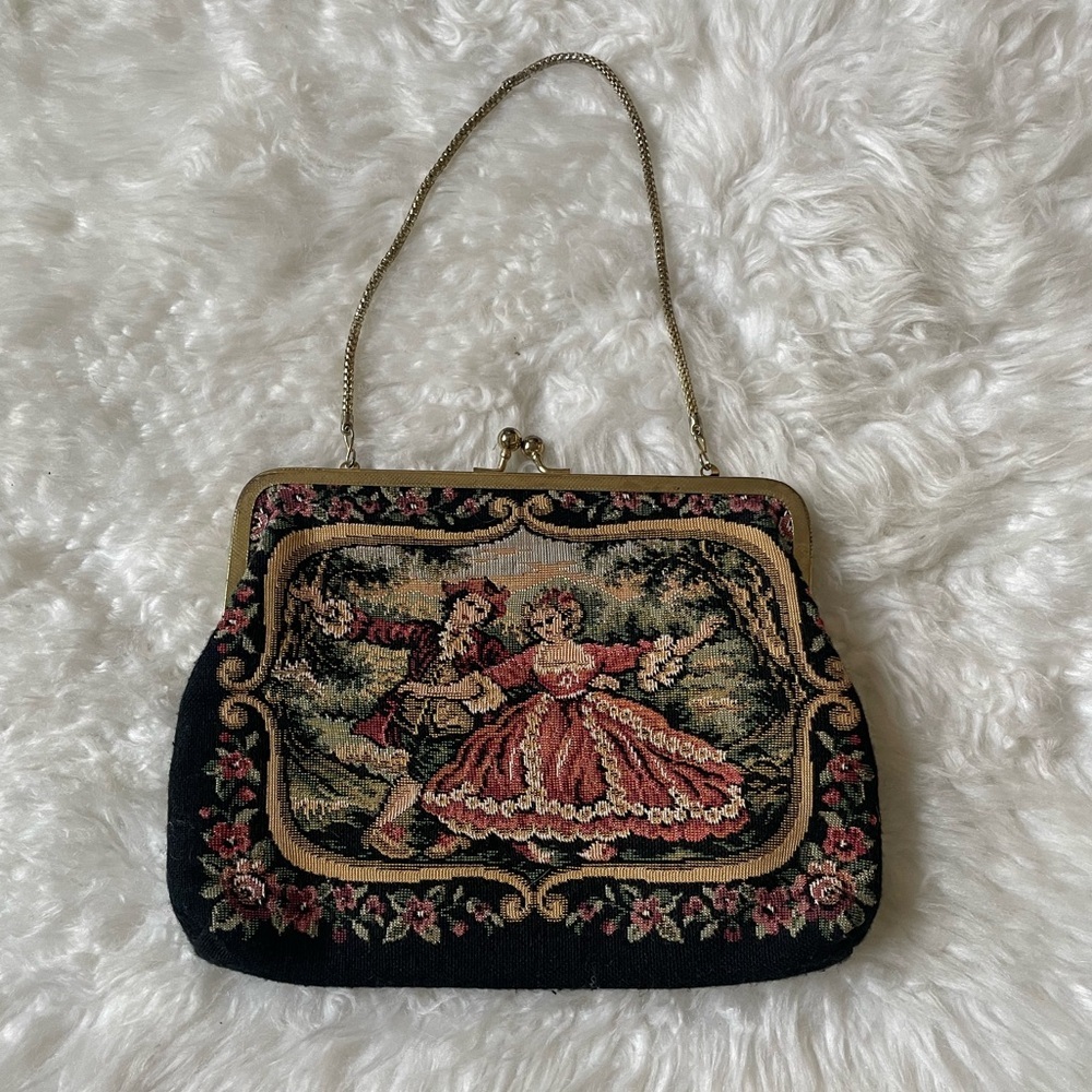 VINTAGE VICTORIAN TAPESTRY CLUTCH